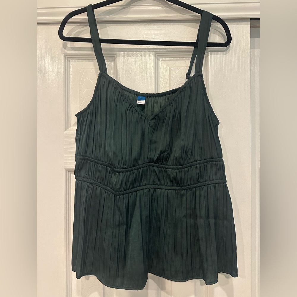 Old Navy Green Pleated Fitted Camisole